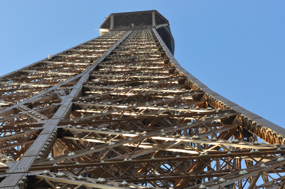 gheorghe panculescu tour eiffel