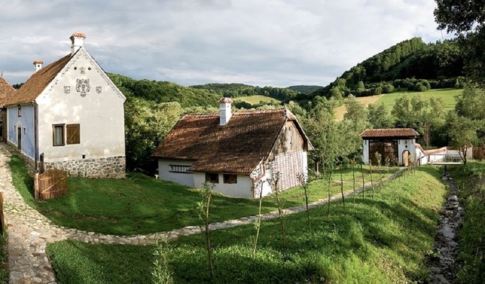 Colinele Transilvaniei - destinaţii ecoturistice din România