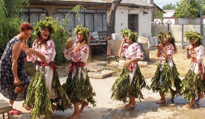 Caloianul and Paparudele - Romanian traditions