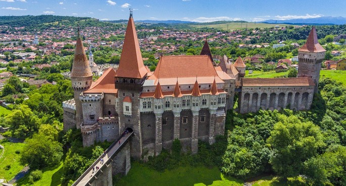 Corvin Castle in Hunedoara, a landmark of Romania’s medieval heritage Corvin Castle in Hunedoara, a landmark of Romania’s medieval heritage