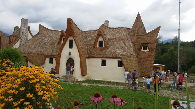 Castelul de Lut Valea Zânelor