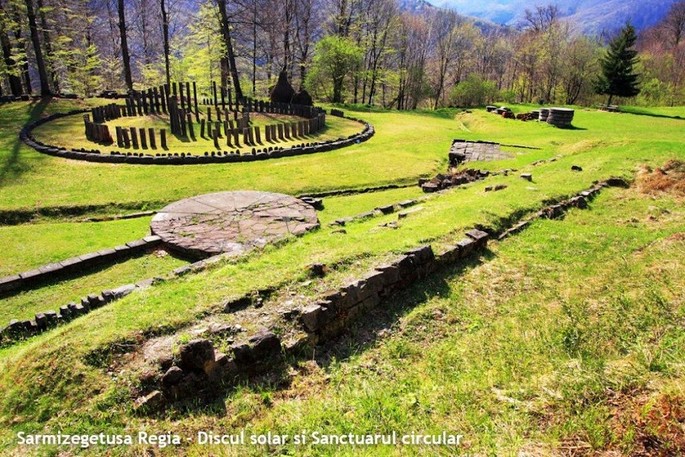 Sarmiegetusa Regia - Discul solar și Sanctuarul circular