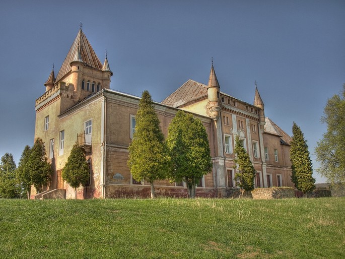 Kendeffy Castle - Sântămăria Orlea, Hunedoara County