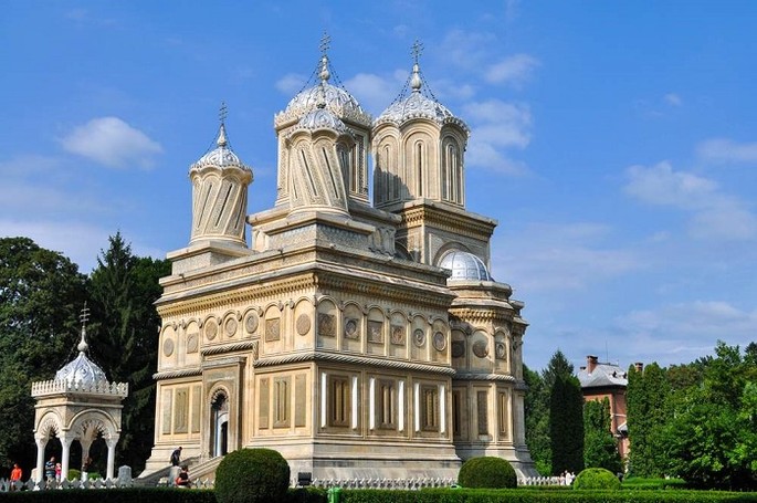 Curtea de Arges Monastery