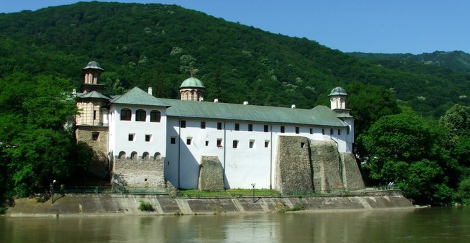 The monasteries in Vâlcea, on the UNESCO World Cultural Heritage list