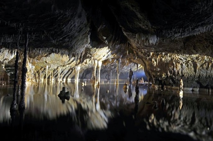 Epuran Cave, Mehedinți County