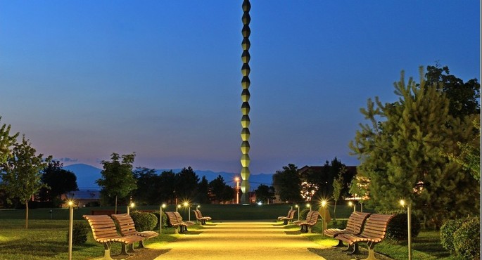 The Endless Column of Constantin Brâncuși