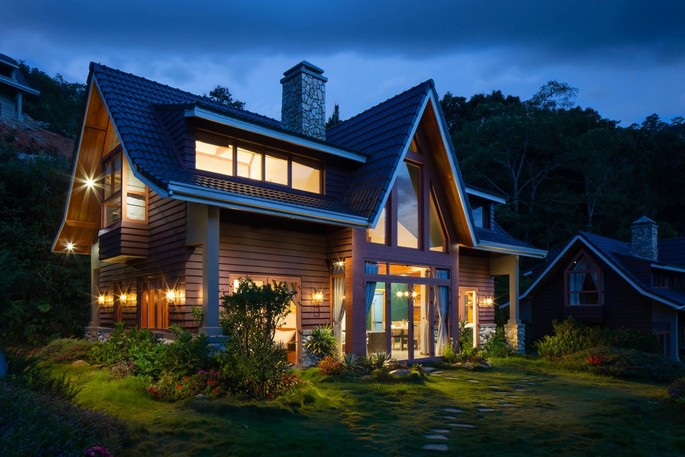 The Eco Cabins Where You Completely Disconnect: No Wi-Fi, Just a Campfire and Silence
