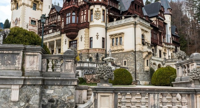 Love Stories from Romania’s Castles: Romance, Families and Legends Behind Historic Walls Love Stories from Romania’s Castles: Romance, Families and Legends Behind Historic Walls