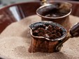 Românii beau cafea turcească
