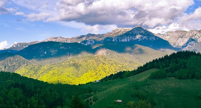 The most beautiful viewpoints in the Carpathian Mountains