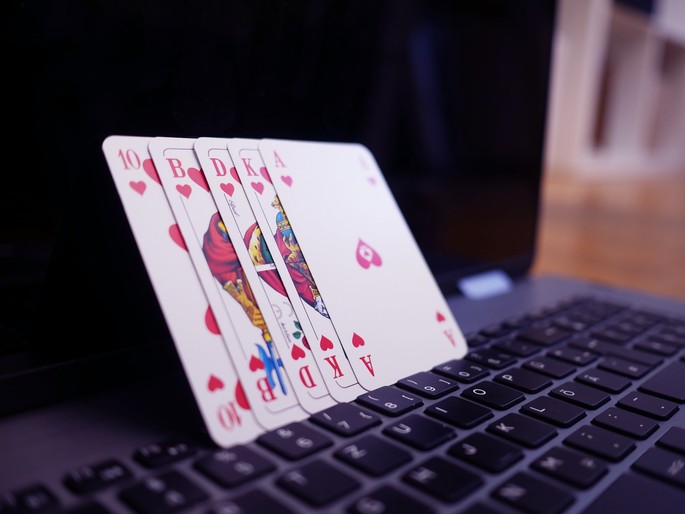 Il tech spinge e sostiene il settore del poker online